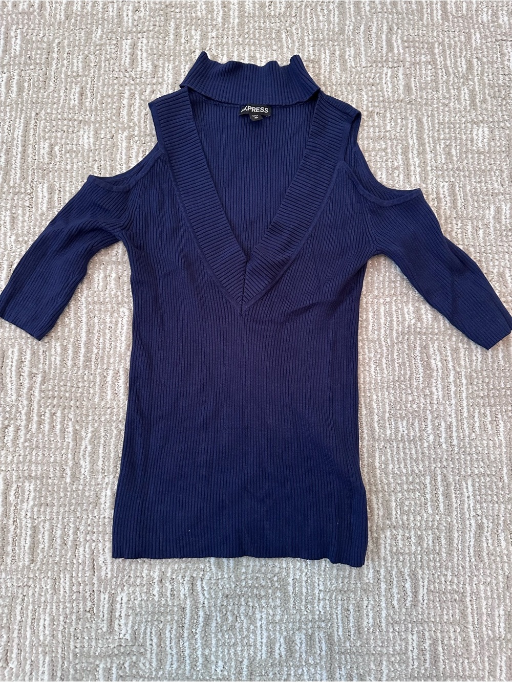 Express Women's Navy Cold-Shoulder Ribbed Deep V-Neck Sweater